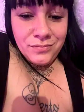 Snapshot of valen1891 chatting on November 2, 2025, 6:27 am valen1891 online show from November 2, 2025, 6:27 am