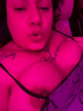 Snapshot of valen1891 chatting on November 4, 2025, 3:49 am valen1891 online show from November 4, 2025, 3:49 am