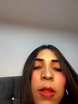 Rosa 25x online show from October 19, 2025, 2:18 pm