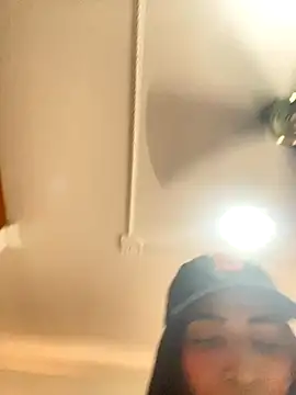 Rosa 25x online show from November 18, 2025, 2:43 pm