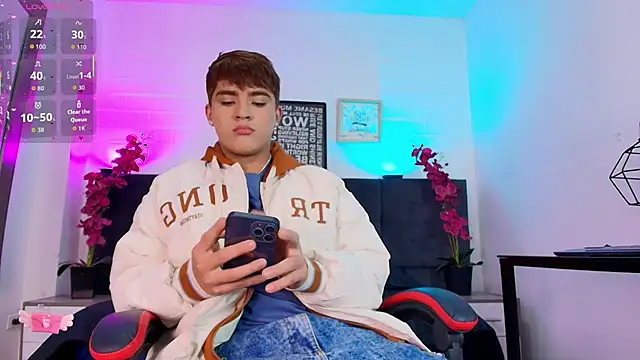 Lucass love online show from March 9, 2026, 12:42 pm