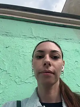 Snapshot of Amelie_Crosby chatting on June 4, 2026, 1:06 pm Amelie Crosby online show from June 4, 2026, 1:06 pm