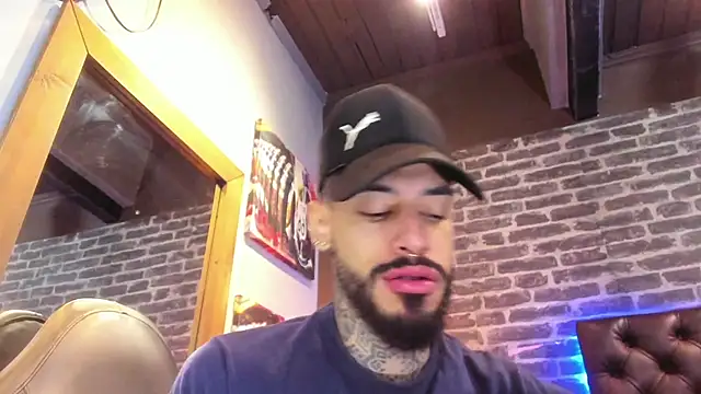 VinzenzRizzo online show from September 25, 2025, 4:16 am