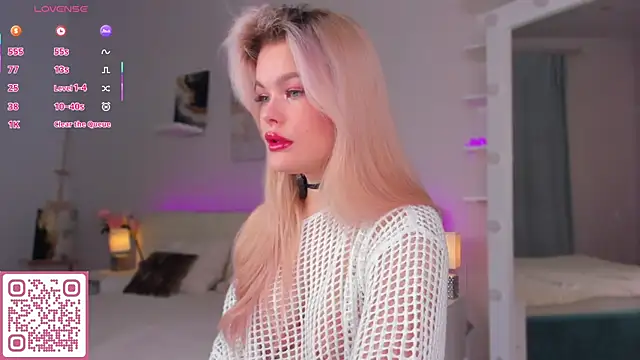 ShyEmma  online show from April 7, 2026, 1:06 am