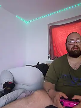 mrandmrsdarkside online show from April 28, 2026, 6:24 pm