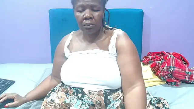 NaughtyChubbyZoe online show from September 22, 2025, 5:53 am