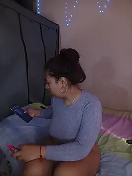 coonyhillss online show from April 13, 2026, 1:27 pm