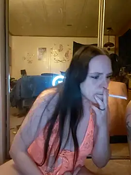 Snapshot of Shy_Naughty_Girl chatting on June 5, 2026, 3:24 am Shy Naughty Girl online show from June 5, 2026, 3:24 am