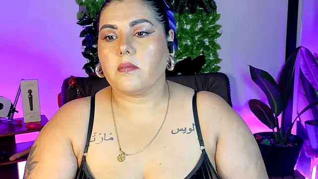AndreaKinky online show from June 6, 2026, 10:03 pm