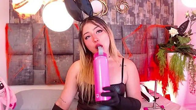 PatyLawrence online show from November 1, 2025, 11:07 pm