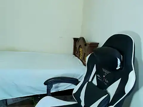 max love255 online show from September 25, 2025, 7:50 pm