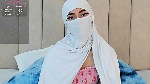  Zahiira  online show from March 3, 2026, 12:33 pm