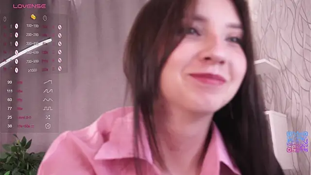 DaisyBlaze online show from October 6, 2025, 4:48 pm