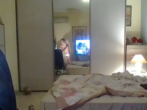 KalendaXL online show from November 27, 2025, 9:28 pm