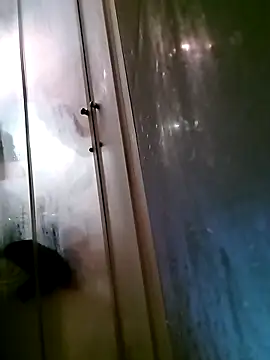 KalendaXL online show from April 21, 2026, 8:01 pm