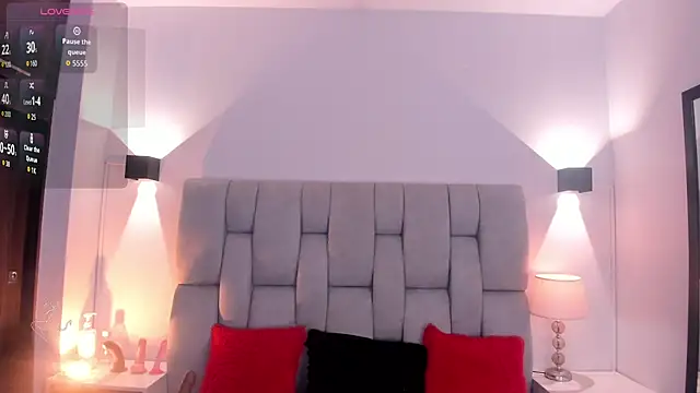 Mia volkova online show from October 3, 2025, 12:13 pm