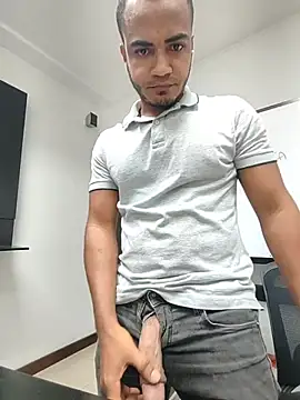 SanChacal5694 online show from February 20, 2026, 10:32 pm