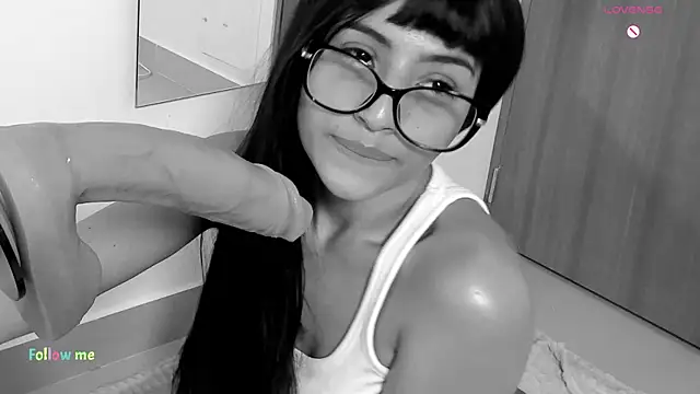 samara bxx1 online show from October 27, 2025, 4:38 am