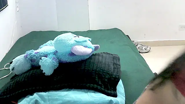 Melodyqueen  online show from November 7, 2025, 5:18 am