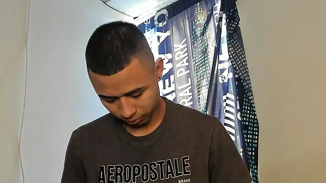  Logan Colton  online show from February 8, 2026, 4:54 pm