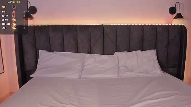 Sophie Smith19  online show from November 26, 2025, 2:07 pm