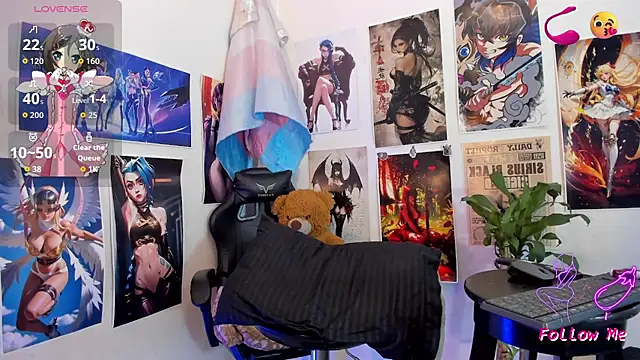 cam11 07 online show from October 1, 2025, 11:11 pm