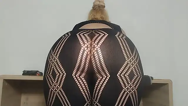 Snapshot of clarabbw47 chatting on February 27, 2026, 8:53 pm clarabbw47 online show from February 27, 2026, 8:53 pm