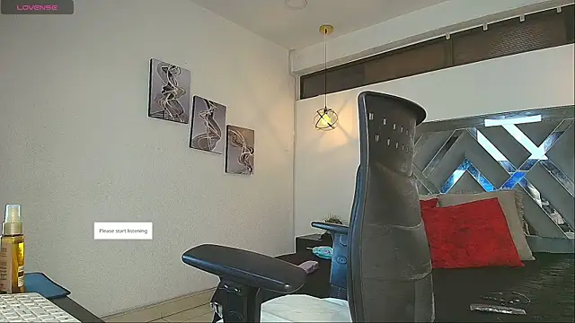 Rossi ss1 online show from November 25, 2025, 4:01 am