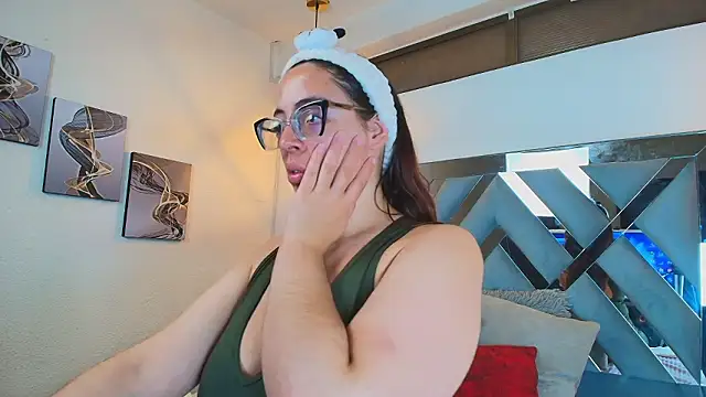 Rossi ss1 online show from February 10, 2026, 3:54 am