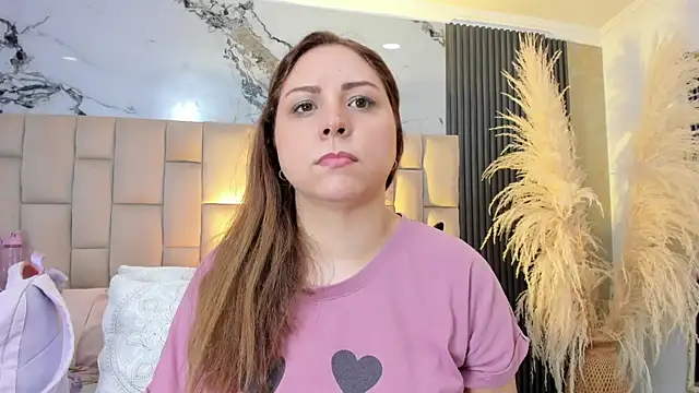 Snapshot of cloesummerr_ chatting on May 23, 2026, 12:20 pm cloesummerr online show from May 23, 2026, 12:20 pm