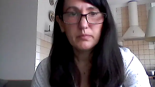 Snapshot of Elena48324 chatting on April 26, 2026, 12:03 pm Elena48324 online show from April 26, 2026, 12:03 pm