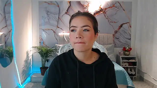  Tiffany1 online show from September 10, 2025, 7:36 pm