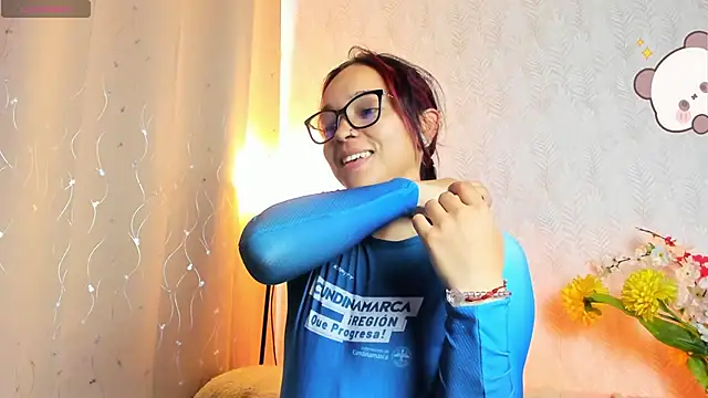 Snapshot of Dafne_Mel chatting on June 4, 2026, 4:35 pm Dafne Mel online show from June 4, 2026, 4:35 pm