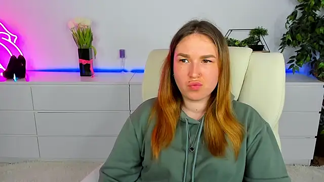 Sofii darling online show from March 11, 2026, 7:20 pm