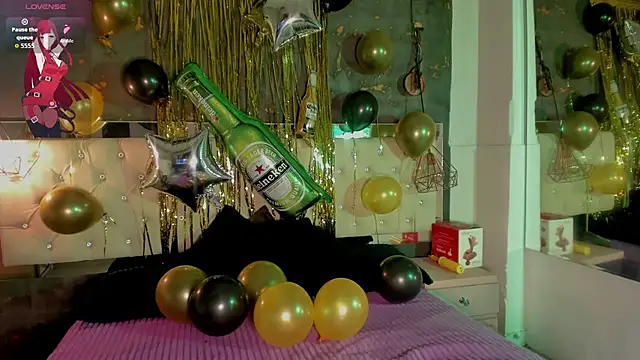 Viiolettlopez online show from October 4, 2025, 2:15 pm