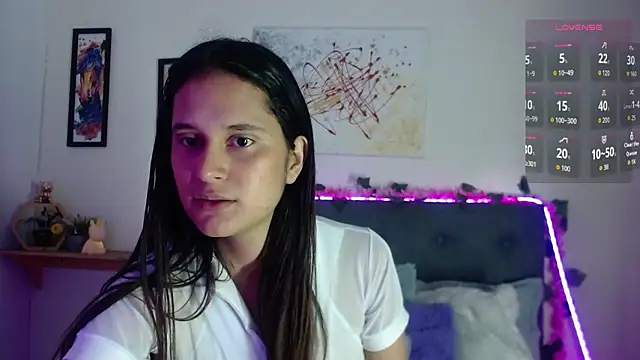 valentini villa online show from November 3, 2025, 8:32 pm