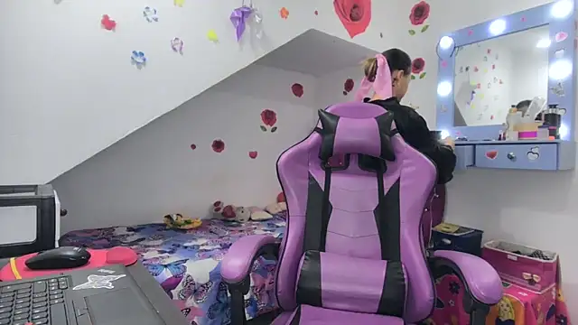 soffy rosses online show from October 24, 2025, 3:58 am