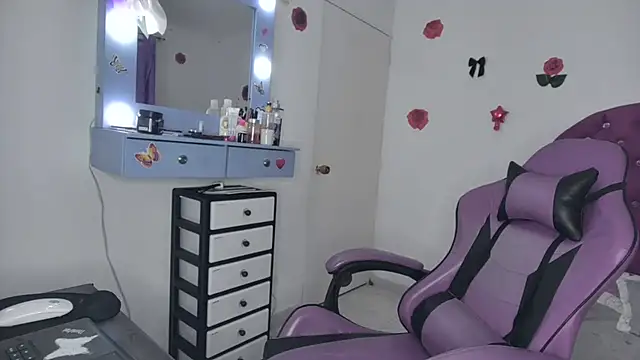 soffy rosses online show from June 4, 2026, 3:34 am