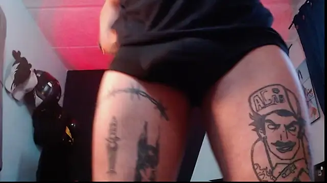 malek xarx  online show from November 8, 2025, 9:13 pm