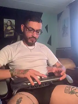 malek xarx  online show from January 18, 2026, 9:51 pm