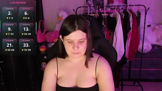 AmyVibess online show from April 23, 2026, 8:11 pm