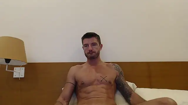 Snapshot of aleks_hot1234 chatting on April 14, 2026, 9:54 pm aleks hot1234 online show from April 14, 2026, 9:54 pm