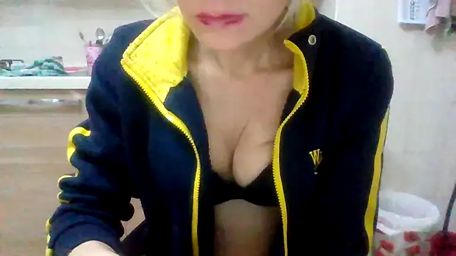 Kelly80 online show from January 12, 2026, 3:23 am