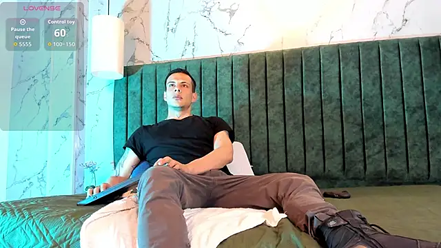 Dustin Sonne online show from September 19, 2025, 3:41 am