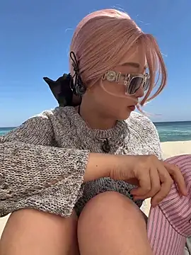 winter11 online show from April 11, 2026, 3:33 am