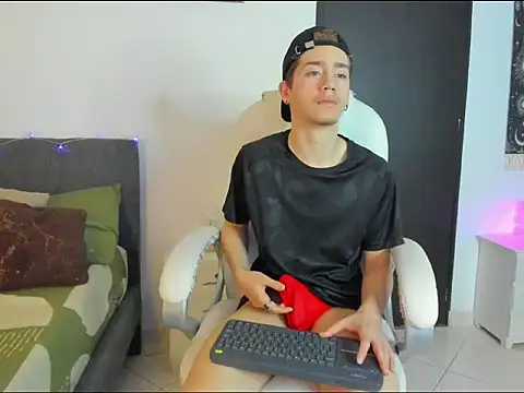 ThiagooJames online show from February 7, 2026, 6:06 am