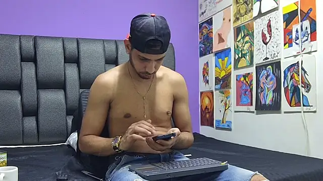 ashtoncooperr online show from October 4, 2025, 6:17 pm