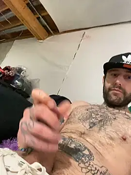 hue-g-rection online show from March 3, 2026, 12:33 pm