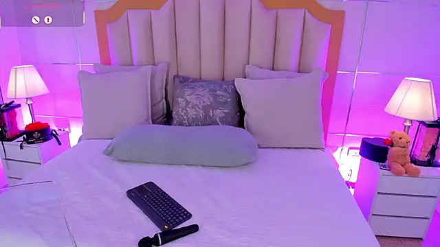 MaddieParker online show from March 13, 2026, 8:26 pm