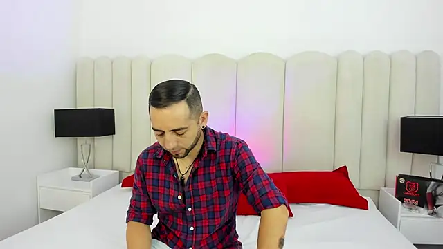 Lushian  online show from April 11, 2026, 3:38 pm